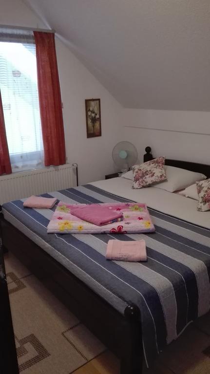 Guest House Adrijana Selište Drežničko Zewnętrze zdjęcie