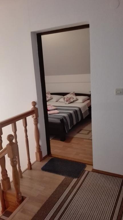 Guest House Adrijana Selište Drežničko Zewnętrze zdjęcie