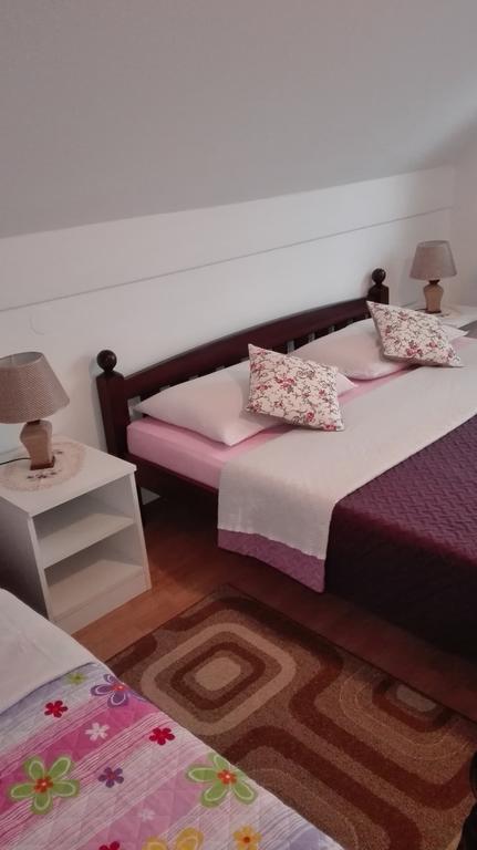 Guest House Adrijana Selište Drežničko Zewnętrze zdjęcie