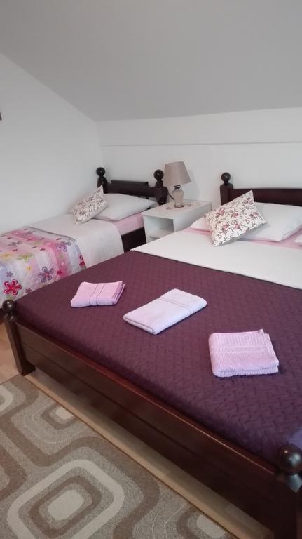 Guest House Adrijana Selište Drežničko Zewnętrze zdjęcie
