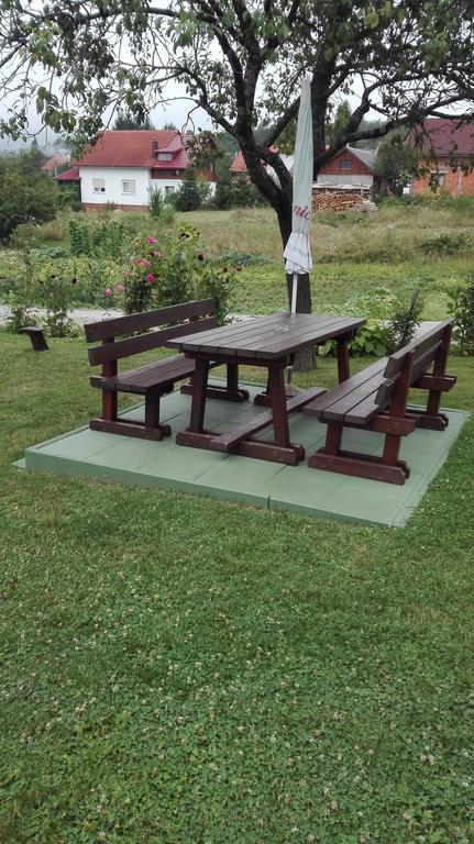 Guest House Adrijana Selište Drežničko Zewnętrze zdjęcie