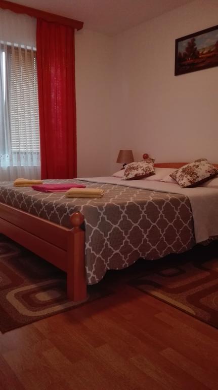 Guest House Adrijana Selište Drežničko Zewnętrze zdjęcie