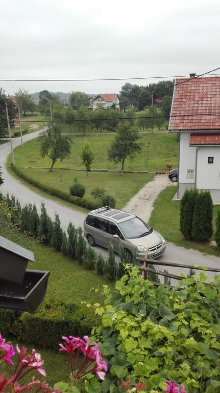 Guest House Adrijana Selište Drežničko Zewnętrze zdjęcie