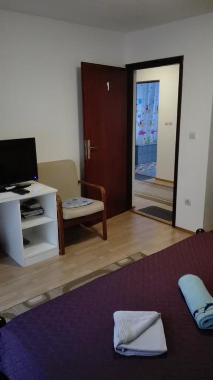 Guest House Adrijana Selište Drežničko Zewnętrze zdjęcie